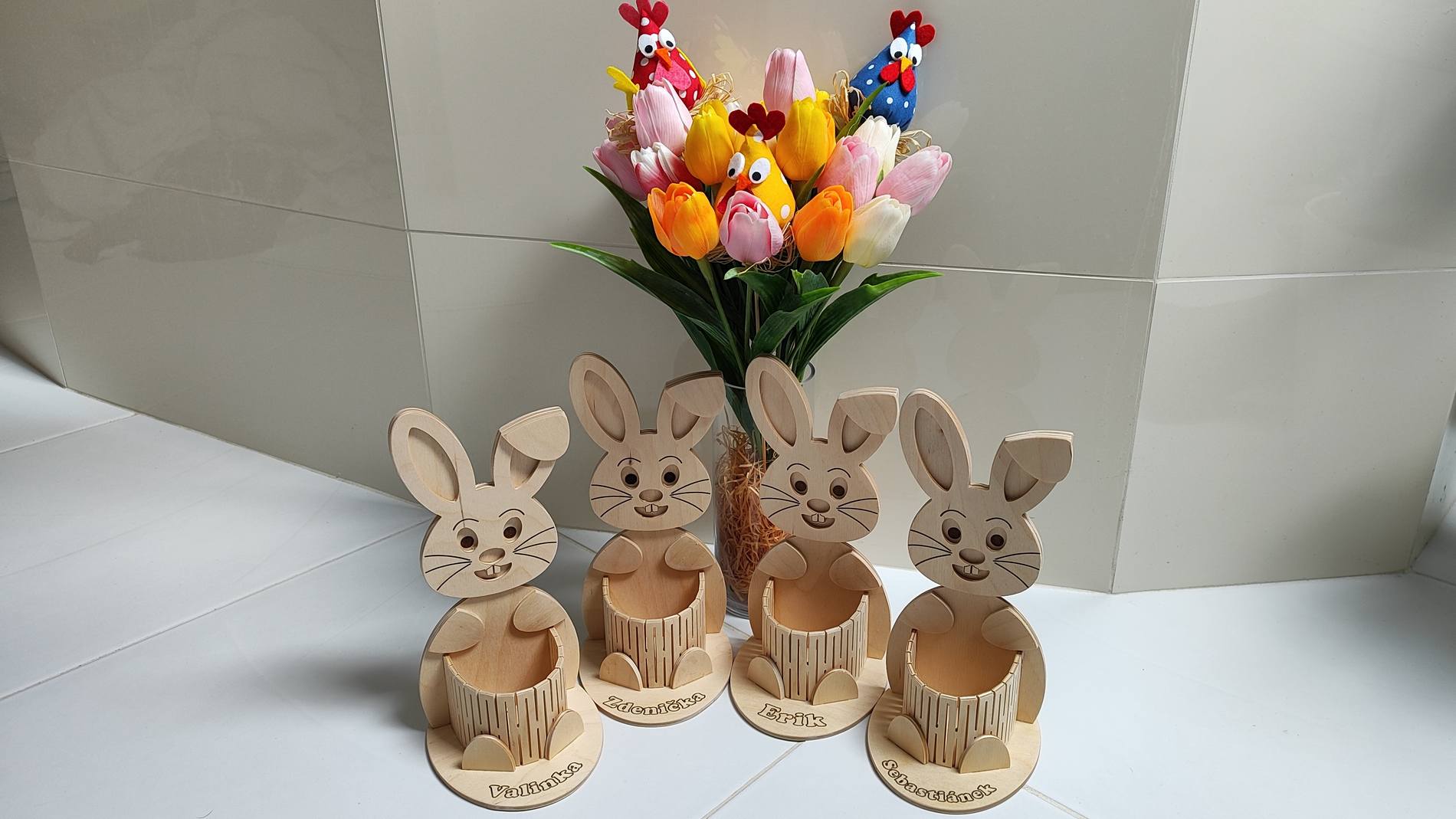 Velikonoční výrobky - zajíček s košíkem